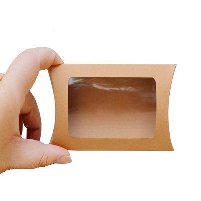 Dobra cena. Zainstalowane na zamówienie pudełko poduszkowe z papieru kraft z przejrzystym okienkiem w Internecie